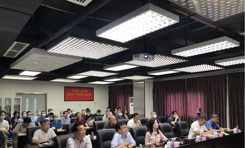 深纺集团召开2022年第二季度党委理论学习中心组学习（扩大）会议